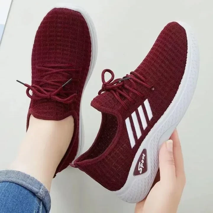 Women's shoes breathable running striding fly netting shoes ladies spring and summer new fashion leisure sports shoes